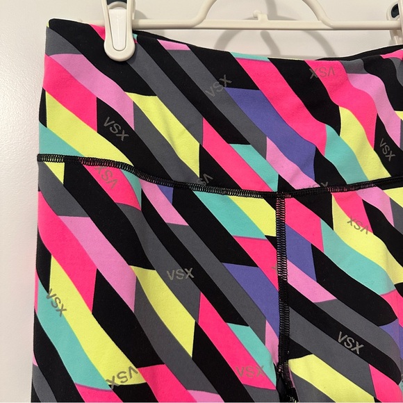 VSX Victoria’s Secret Sport Knockout Multi- Colour Geometric Print Leggings - Picture 6 of 11